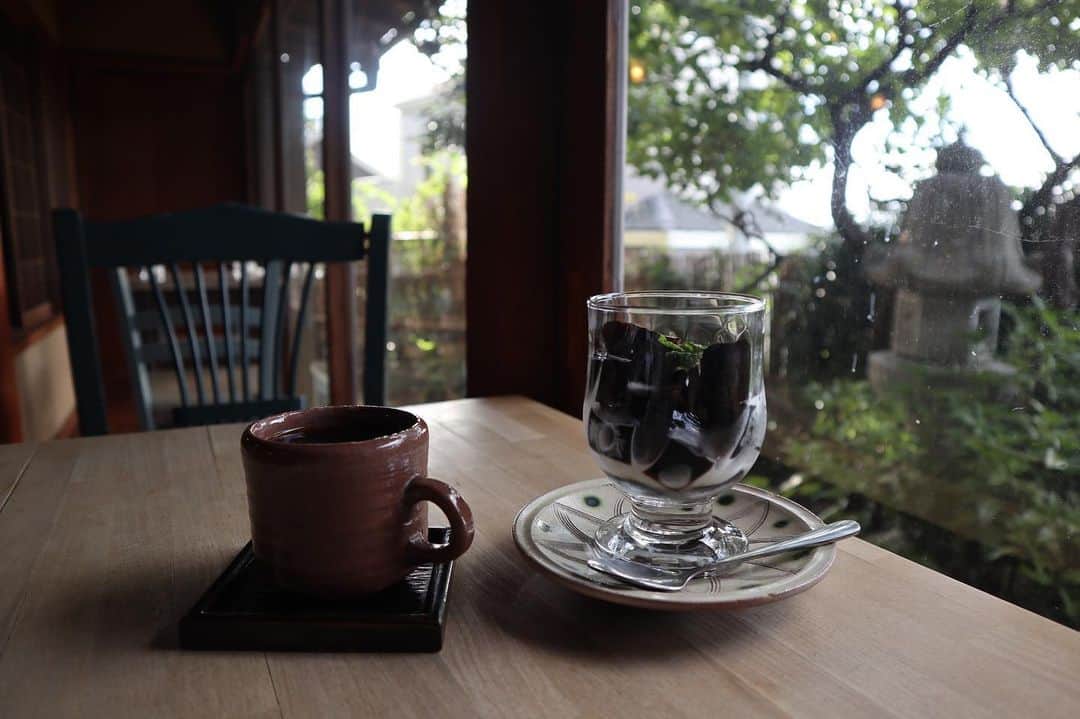 石井輝明さんのインスタグラム写真 - (石井輝明Instagram)「神奈川、追浜。 おっぱまって地名いいですよね。 福生くらい好き。  #tsukikoyacoffeeroaster #cafe #coffee #カフェ #神奈川カフェ #追浜カフェ #カフェ芸人 #小さいつが入ったらほぼ勝利 #さらに破裂音入ったら圧勝 #なのでおっぱまは完全勝利 #なににやねん」9月4日 20時23分 - comandanteishii