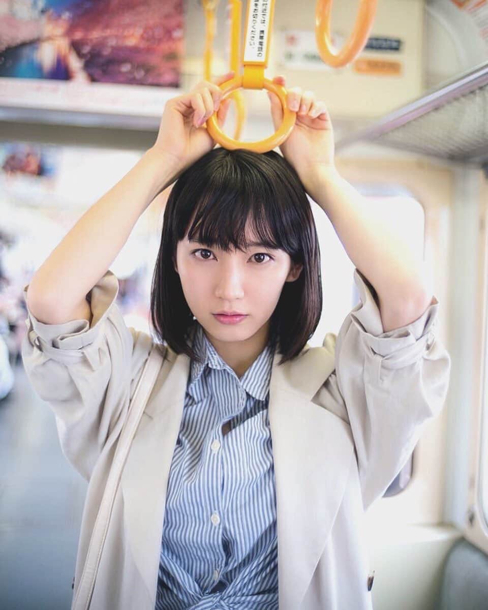 吉岡里帆 　ファンアカウントさんのインスタグラム写真 - (吉岡里帆 　ファンアカウントInstagram)「✾ #吉岡里帆  #rihoyoshioka」9月4日 20時53分 - riho_fanpage