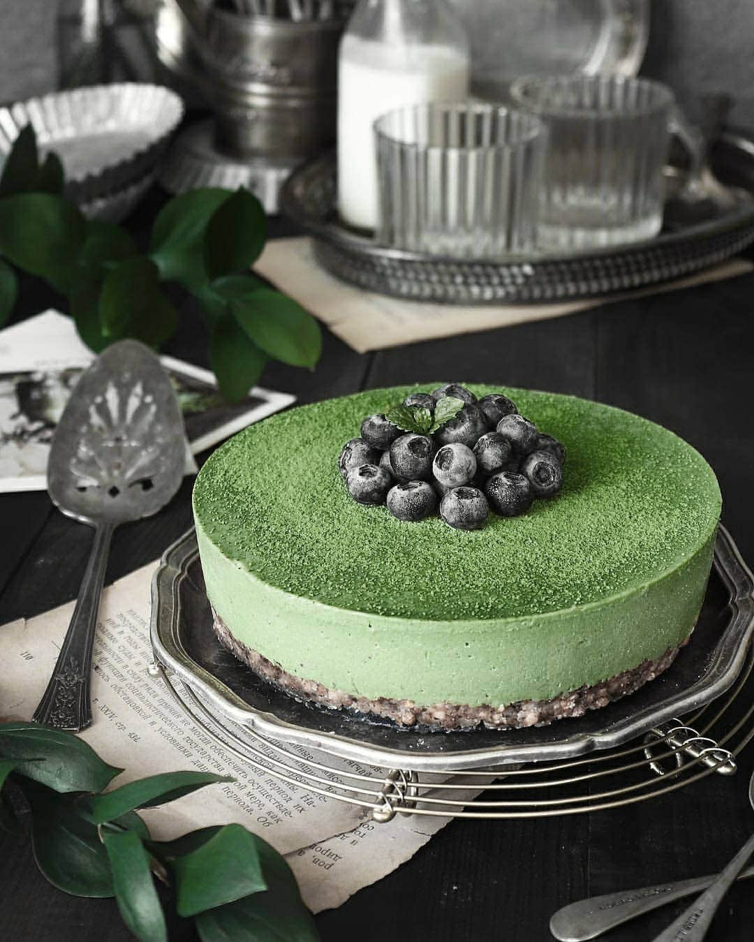 Matchæologist®さんのインスタグラム写真 - (Matchæologist®Instagram)「😍 Tag a #MatchaMate with whom you wish you could be sharing this #Matcha #Mousse #Cake with #Hazelnut #Quinoa Crust! 🙏 Thanks to @nm_meiyee for sharing this droolworthy #MatchaCreation with us 💚 . 🍵 Check out our Midori™ Culinary Matcha — a perfect matcha grade for all your matcha dessert inspirations! . To find out more about our splendid range of artisanal matcha, 🌱 visit Matchaeologist.com . Matchæologist® #Matchaeologist Matchaeologist.com」9月4日 21時07分 - matchaeologist