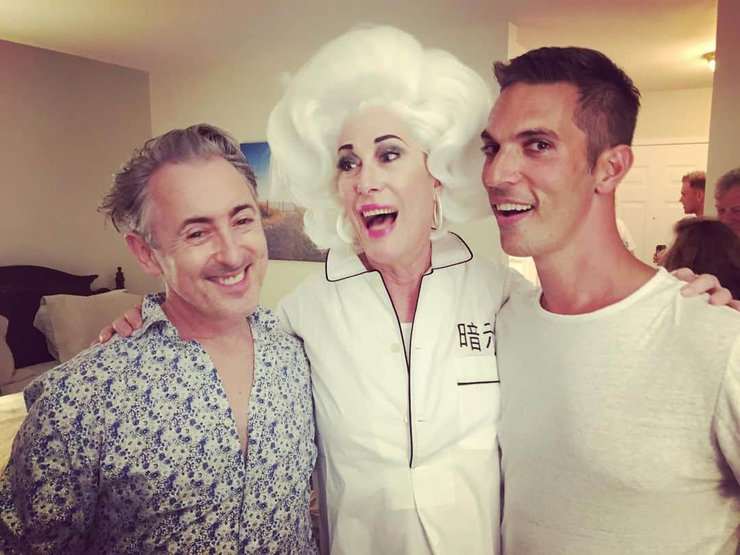 アラン・カミングさんのインスタグラム写真 - (アラン・カミングInstagram)「Glamour resistance overload the other night after a performance of Och and Oy! in Ptown with @mxviv and my costar @arishapiro」9月4日 21時35分 - alancummingreally