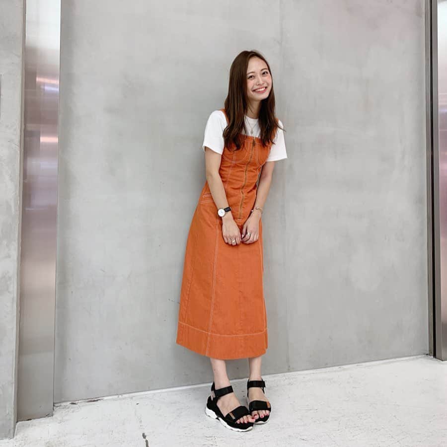 のインスタグラム：「♡♡ . . いつかの投稿し忘れcode👠 . .  Tshirt / #UNIQLO  skirt / #lilybrown  shoes / #RANDA . . これ可愛くてめっちゃ 着やすいんだよなぁ🥺💜 . デニム素材ですごい好きな感じなんよね🥰 . . #mai___fashion #mai___code#code #コーデ #コーディネート #coordinates #fashion #ファッション#outfit #笑顔 #smile #ootd #お洒落さんと繋がりたい #可愛い #夏コーデ #カジュアル #カジュアルコーデ #ラフコーデ」