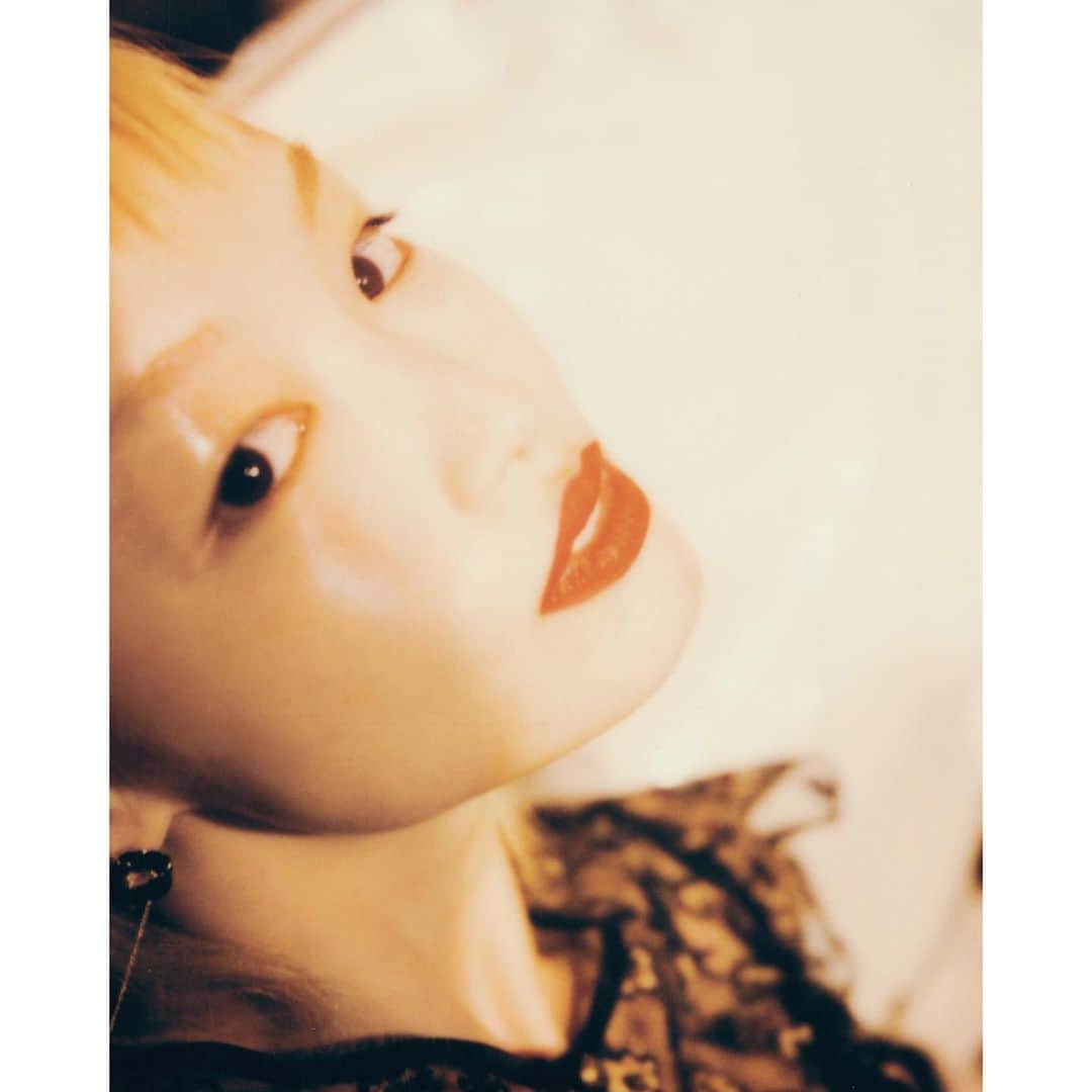 のインスタグラム：「- embroidery blouse - ﻿ ﻿ ﻿#lilybrown #リリーブラウン﻿ #autumn #autumncollection ﻿ #vintage #vintagefuture #店頭入荷中」