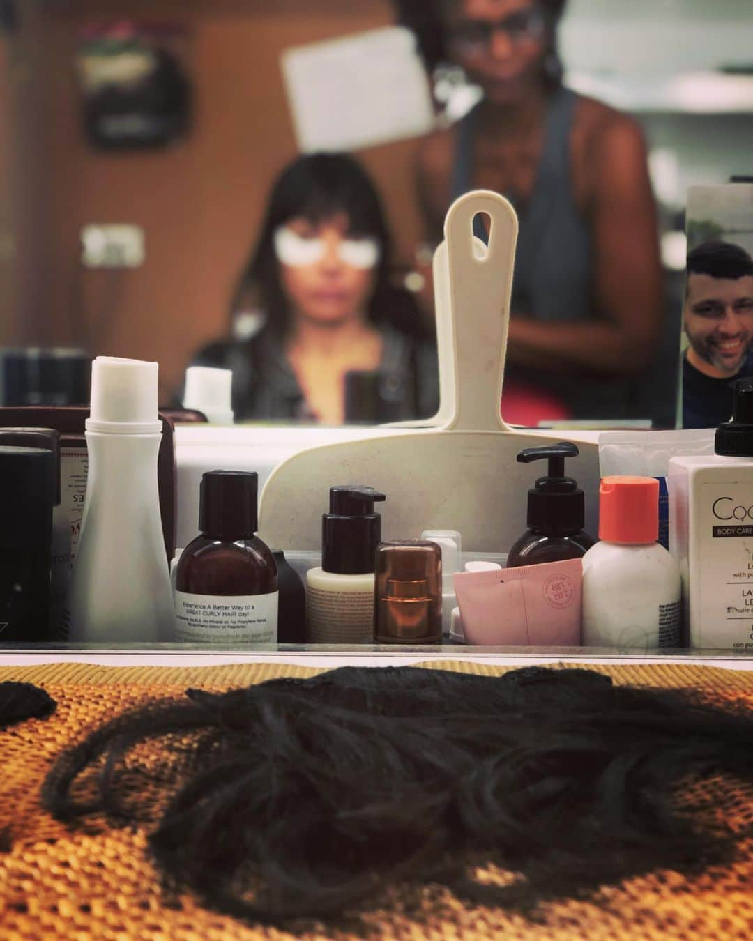 コンスタンス・ジマーさんのインスタグラム写真 - (コンスタンス・ジマーInstagram)「An actor prepares. @condoratt」9月4日 22時46分 - constancezimmer