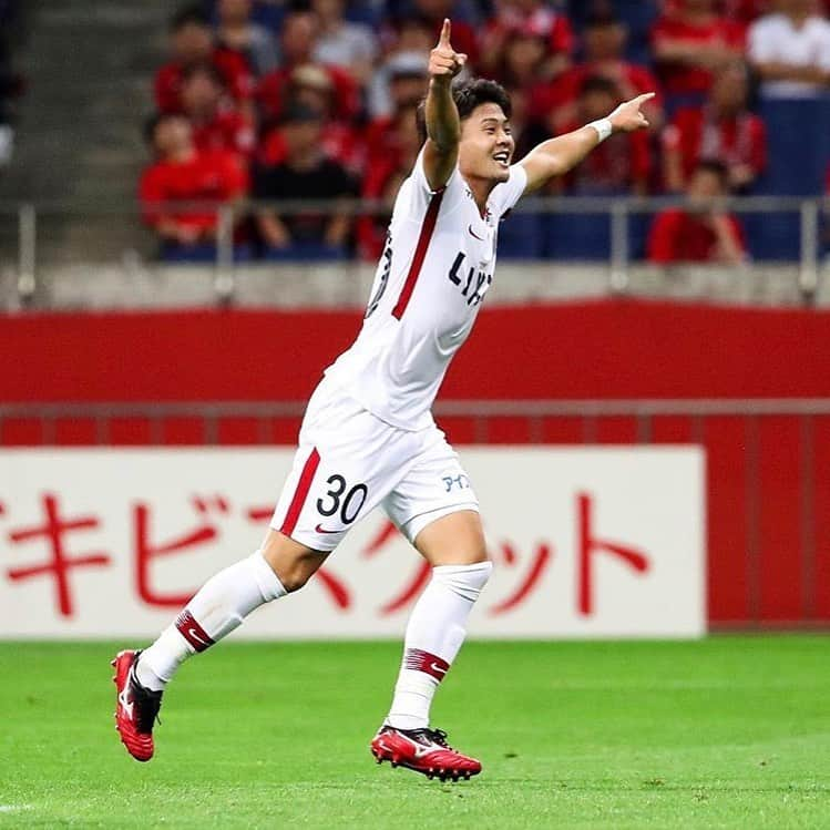 ジーコさんのインスタグラム写真 - (ジーコInstagram)「Otima vitoria hoje no jogo de ida da Copa Levain sobre o Reds por 3x2 em Saitama.Jogo da volta domingo em Kashima.aqui vale o criterio do gol fora.Jogo das quartas de final. O vencedor dessa competição enfrenta o Campeão da  Sulamericana. Um mês atras o Athetico Paranaense venceu o Bellmare por 4x0 e levou a Copa Suruga. O Kashima venceu 2 vezes essa Copa ganhando do Sao Paulo e do Universidade do Chile.」9月4日 22時56分 - zico