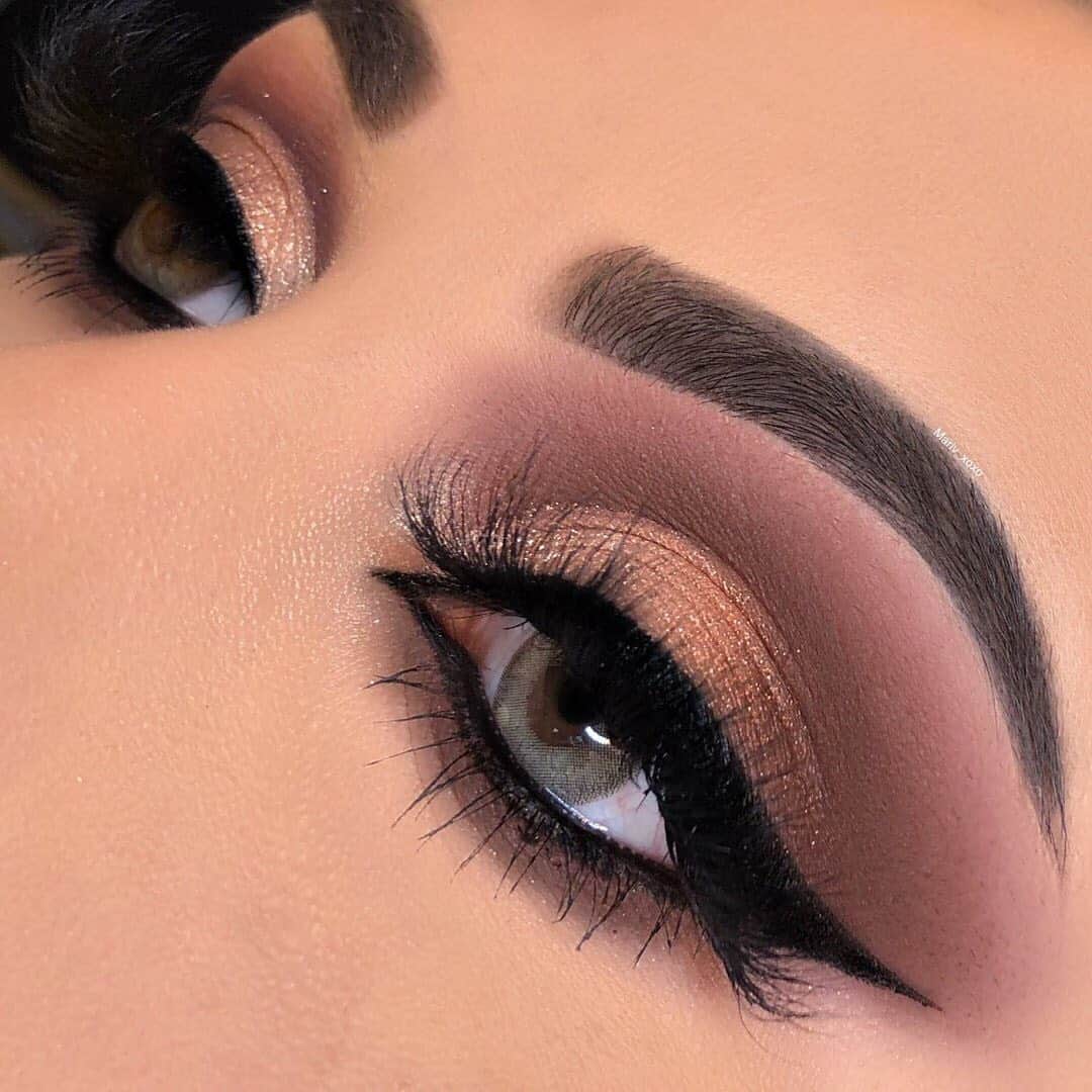 Stila Cosmeticsさんのインスタグラム写真 - (Stila CosmeticsInstagram)「We’re OBSESSED with this dramatically nude smokey eye @mariv_xoxo created with our After Hours Eye Shadow Palette! Our luxe palette has 12 velvety-soft shades in matte, shimmer and cosmic glitter - making the combinations endless 🤩 Swatch it out @ultabeauty! #ulta #stilacosmetics #afterhours #smokeyeye」9月4日 23時05分 - stilacosmetics