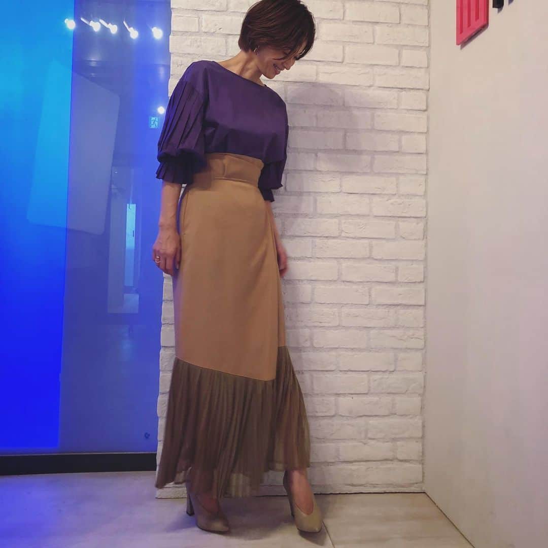 のインスタグラム：「今日は取材で、@modelpress  さんにお邪魔しました！ 衣装は、@elendeek ❤️」