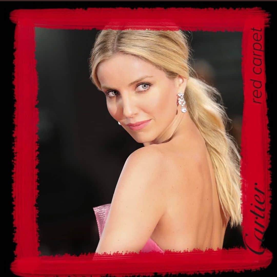 アナベル・ウォーリスのインスタグラム：「Thank you to my @cartier family. It is always the greatest pleasure to wear you on the red carpet.」