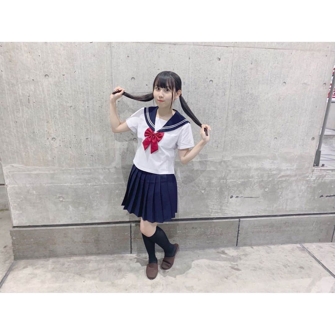 井上瑠夏さんのインスタグラム写真 - (井上瑠夏Instagram)「この前の握手会で制服着ました〜⭐︎ . .  #制服 #セーラー服 #LJK #高校生 #😢」9月4日 23時29分 - ruka_inoue48