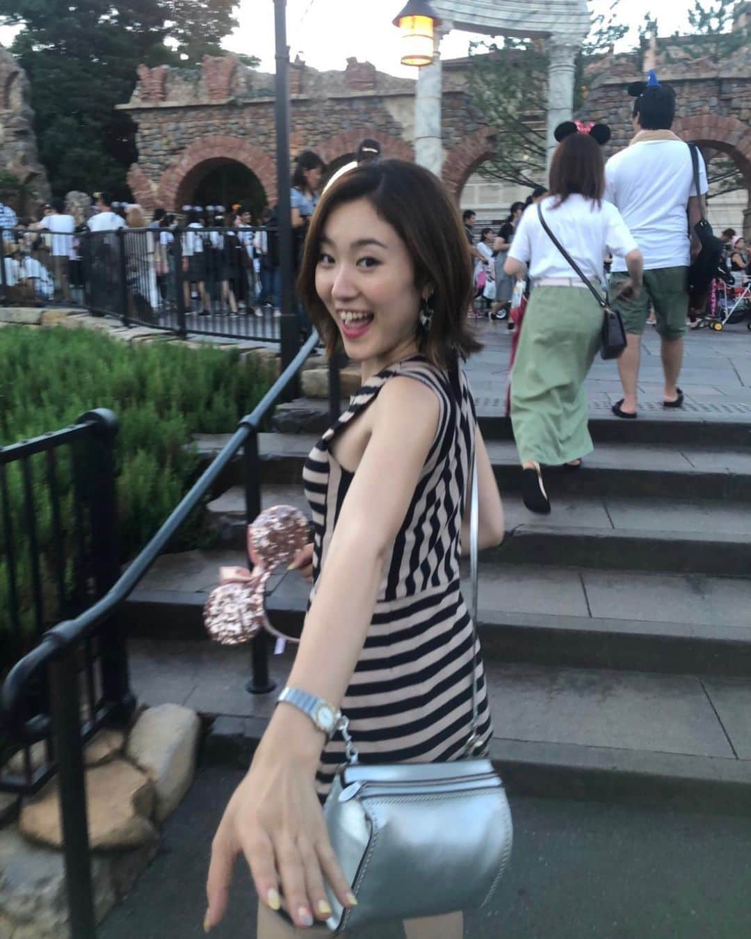 木原万莉子さんのインスタグラム写真 - (木原万莉子Instagram)「22になりましたっ🍎 ・ たくさんのメッセージありがとうございます😊  心も体もスケートも！美しい女性になれるよう精進していきます♩ ・ これからも宜しくお願いします🥺🤲🏻 ・ 夏合宿でスケート部の後輩がお祝いしてくれましたっ(swipe動画) ・ Thank you to everyone for all the birthday wishes!! ・ #sep4#mybirthday#✌🏻✌🏻」9月4日 23時59分 - mariko94skater