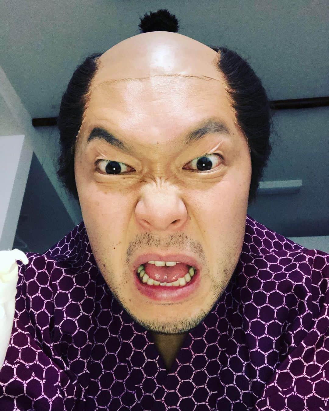 オラキオさんのインスタグラム写真 - (オラキオInstagram)「42歳になりました。もうのんびりやります。これからもよろしくお願いします。  #オラキオ #42歳 #初老 #ずっとどこか怪我してる #体重も落ちない #でもやるしかない」9月5日 0時34分 - matsuyukiorakio