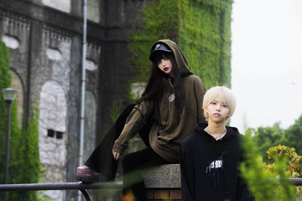 chiiiiiのインスタグラム：「..MAGMELL⛪️ newcollection look ・ TOKYO 2019.09.14(sat)-09.15(sun) 池袋P'PARCO2F「GYFT by H>FR△CT△L」 ・ OSAKA 2019.09.21(sat)-2019.09.22(sun) HEPFIVE 2F 「H>FR△CT△L OSAKA」 ・ ・ ３月ぶりにpopupを開催致します🗝店舗限定やノベルティなども準備しているので楽しみにしていてください💋xx」