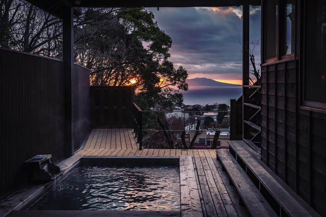 のインスタグラム：「【JAPAN／RYOKAN】 #静岡 #伊豆高原 の#花の雲 です。  #大人旅_厳選の宿 #大人旅jp #そうだ旅に出よう #旅行 #温泉宿 #露天風呂 #温泉 #旅館 #ホテル #大人旅 #女子旅 #親子旅 #国内旅行 #記念旅行 #旅フォト #旅行好きな人と繋がりたい #japan #japantrip #japantravel #trip #travel #onsen #ryokan #hotel #hotsprings」