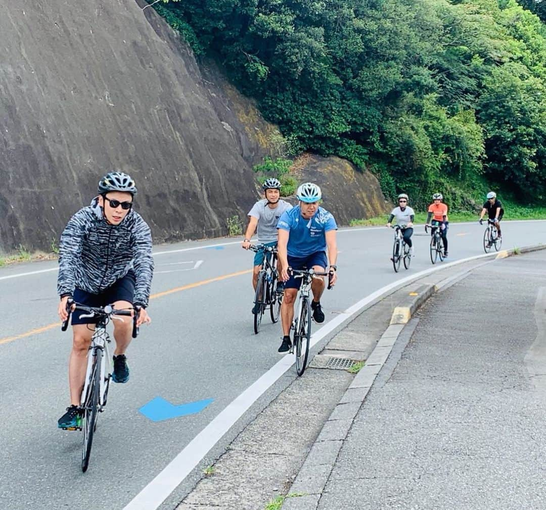 太田雄貴さんのインスタグラム写真 - (太田雄貴Instagram)「今日は男子エペチームと一緒にサイクリング。完全に足パンパンです😅 頼重市長も激励ありがとうございました😊 #沼津」8月21日 17時49分 - yuki_ota_fencing