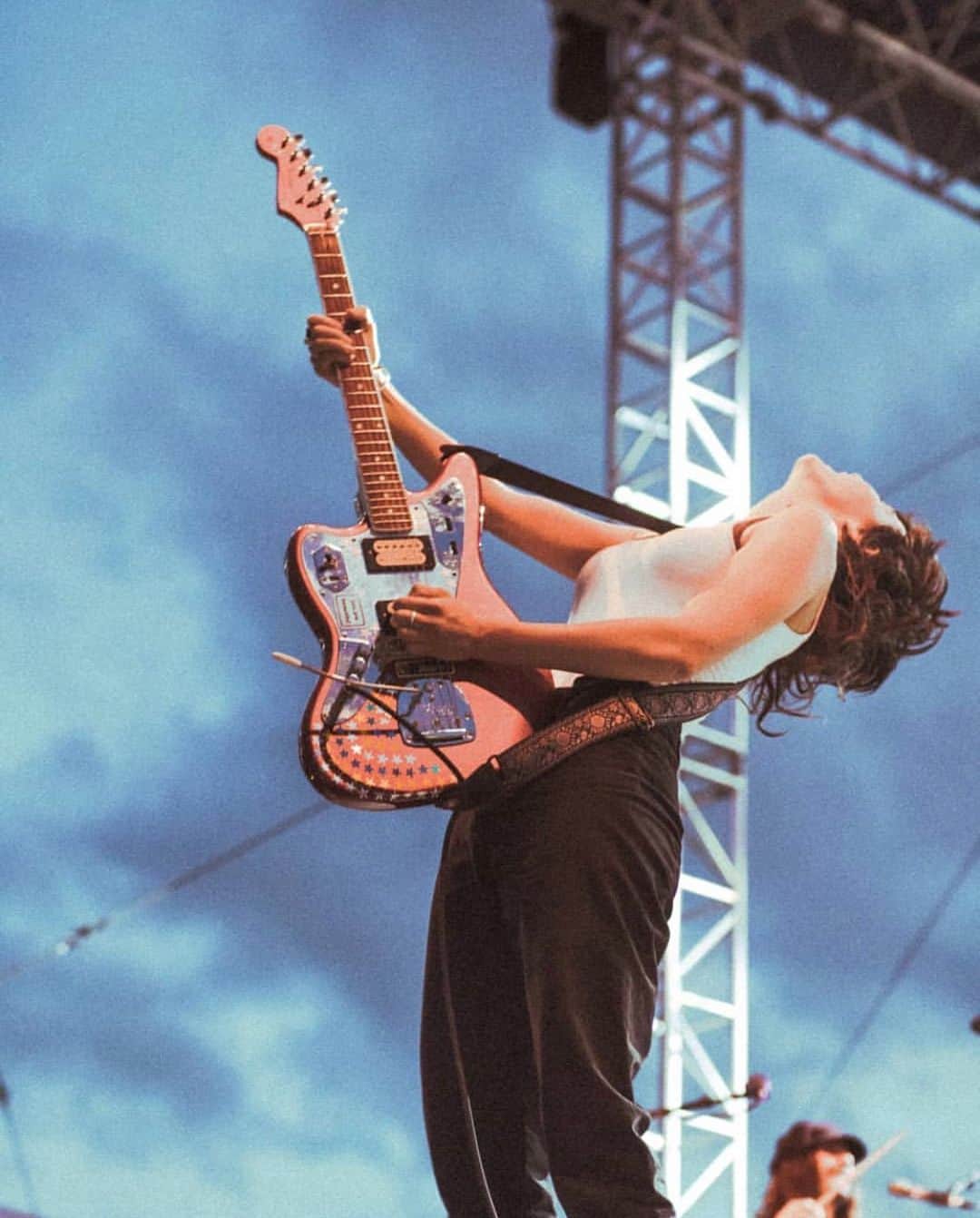 コートニー・バーネットのインスタグラム：「Thank u Salt Lake City, Omaha & Portsmouth NH ❤️❤️❤️ You treated us so swell. Photo by @lillimarvin」