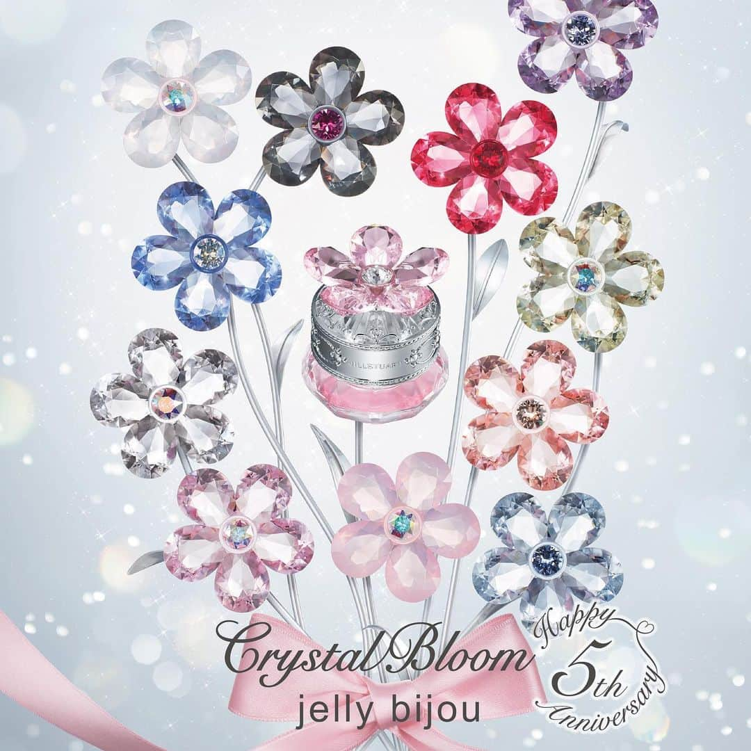 JILLSTUART BEAUTYさんのインスタグラム写真 - (JILLSTUART BEAUTYInstagram)「JILL STUART Crystal Bloom Jelly bijou . 9月6日(金)発売 《8月23日(金)より予約受付開始》 ～Crystal Bloom Jelly bijou～ . クリスタルブルーム 5th Anniversary year . 記念すべきこの年に、JILL STUART から 12ヵ月間の特別なプレゼントを贈ります。 毎月変わるジェリービジューのカラーと香り、 そして花言葉を、あなたや大切な人へ。 . ご購入いただいた色数に応じて、特別なプレゼントも。 どうぞお楽しみに。 . #JILLSTUART #JILLSTUARTBeauty #crystalbloom #crystalbloomjellybijou #クリスタルブルーム5th #クリスタルブルーム #クリスタルブルームジェリービジュー #ジェリービジュー」8月21日 18時04分 - jillstuartbeauty