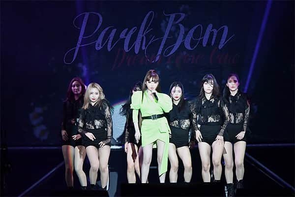 のインスタグラム：「우리 팀❤️😍너무예뽀요~😍🎉👑 #2ne1 @dnation_official #dnation #디네이션 #박봄 #parkbom #bompark #ぼム #朴春‎#بارك_بوم#」