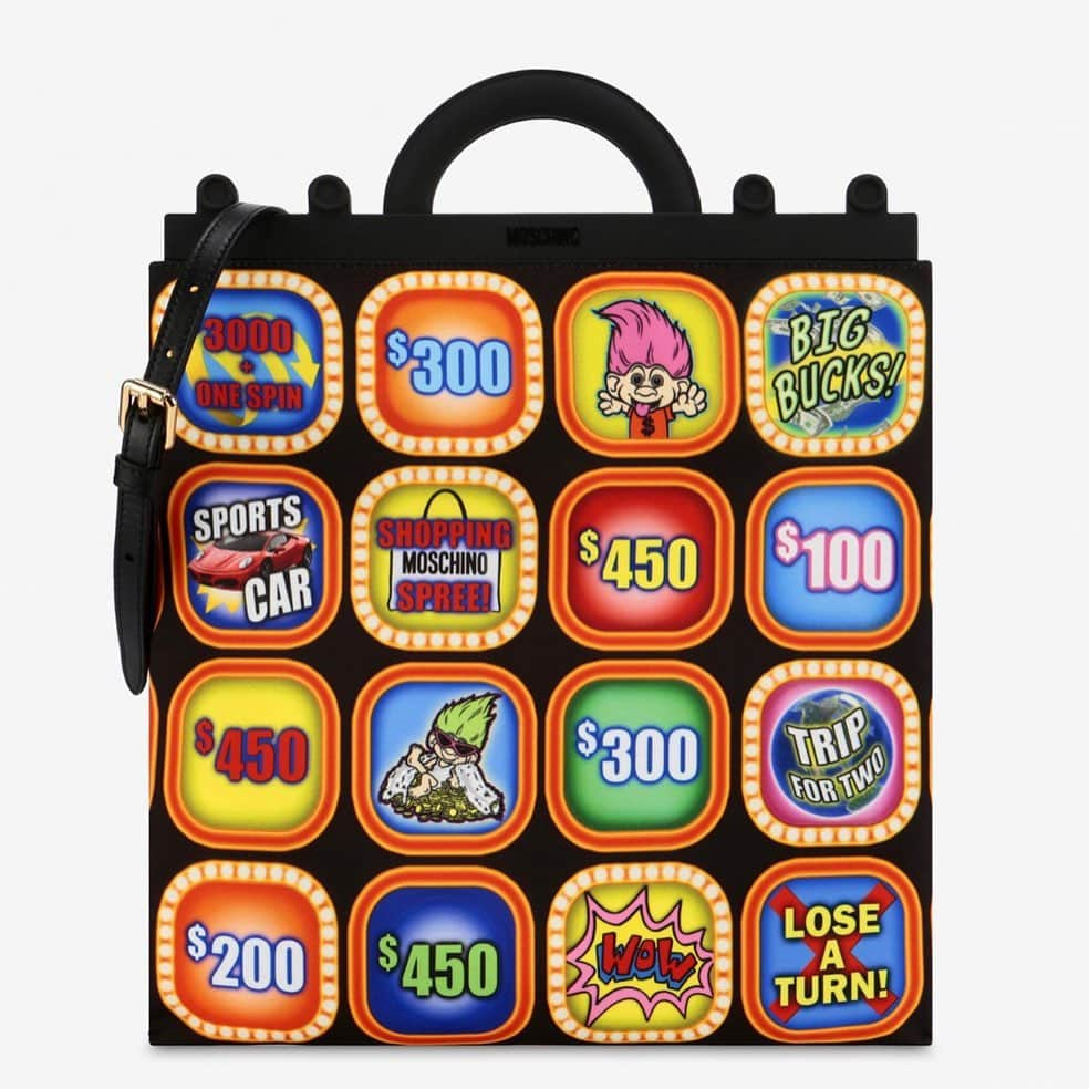 Moschinoさんのインスタグラム写真 - (MoschinoInstagram)「Moschino Trolls shopper bag on Moschino.com and Moschino Shops #moschino @itsjeremyscott @trolls」8月21日 10時29分 - moschino