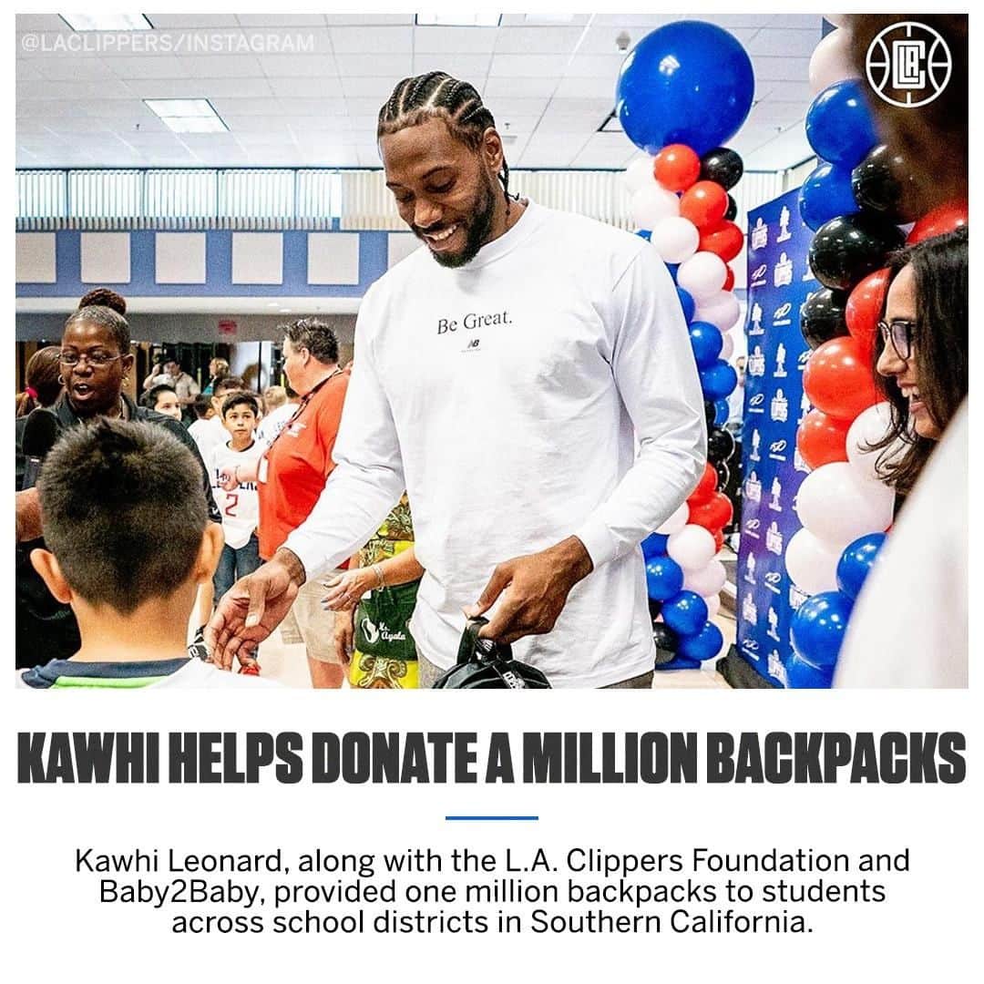 espnさんのインスタグラム写真 - (espnInstagram)「Kawhi helped give away one million backpacks to students in SoCal ❤️ (via @laclippers)」8月21日 10時39分 - espn