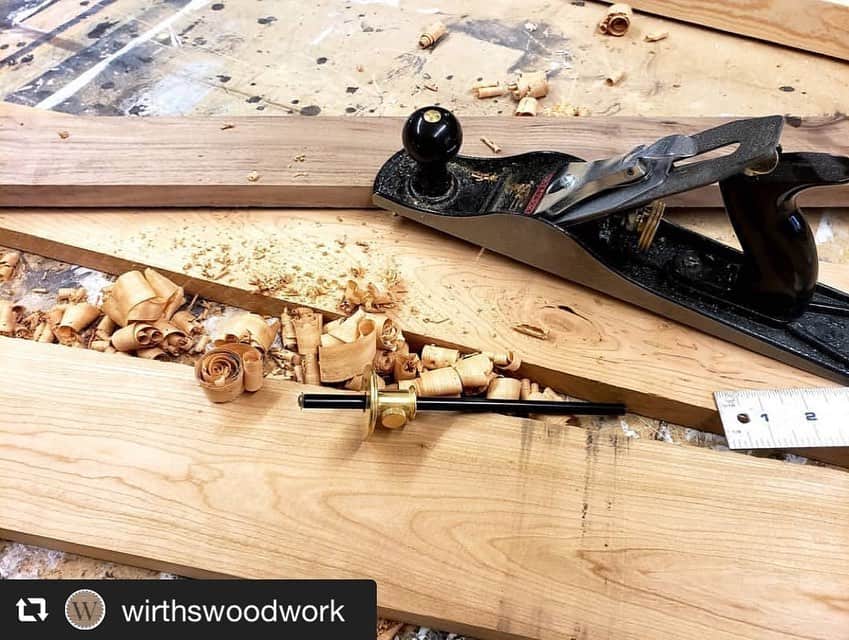 SUIZAN JAPANさんのインスタグラム写真 - (SUIZAN JAPANInstagram)「Nice color👍﻿ Thank @wirthswoodwork for using our ryoba saw!﻿ ﻿ #repost 📸 @wirthswoodwork ﻿ ﻿ #suizan #japanesesaw #japanesesaws #japanesetool #japanesetools #japaneseplane #craftman #craftmanship #handsaw #handplane #pullsaw #flushcut #ryoba #dovetail #dozuki #woodwork #woodworker #woodworkers #woodworking #woodworkingtools #diy #diyideas #furnturedesign #furnituremakeover #furnituremaker #suizanjapan #japanesestyle #japanlife」8月21日 10時53分 - suizan_japan