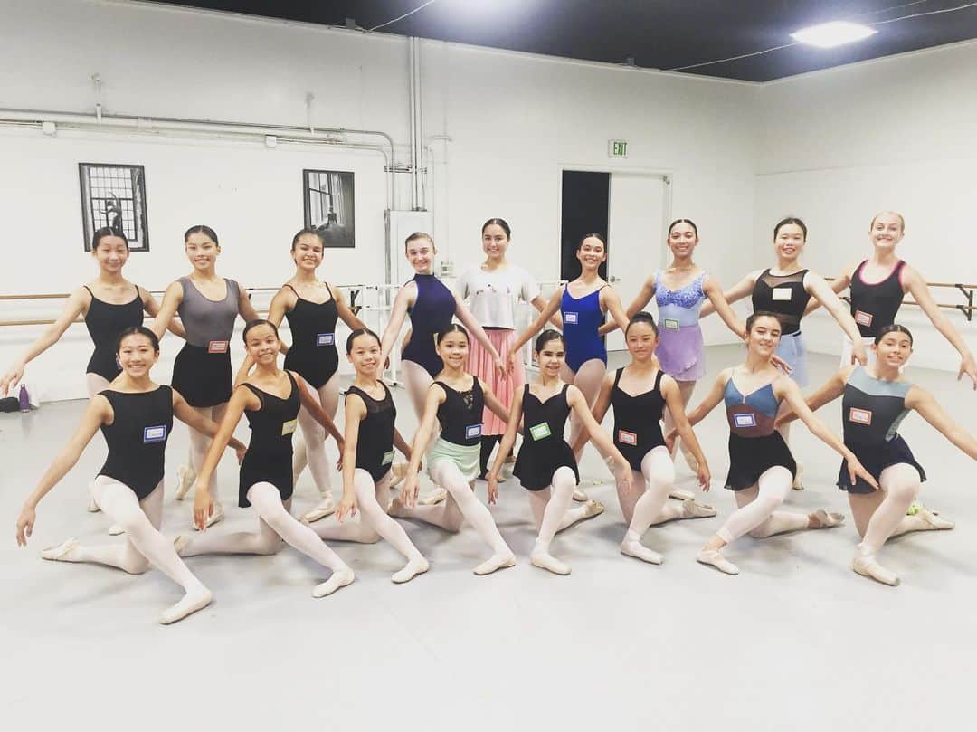 ミコ・フォガティのインスタグラム：「Thank you to everyone that came to attend my workshop this past weekend! It was such a pleasure to teach you all ❤️✨ a big thank you to @sjdanceinternational for inviting me back!」