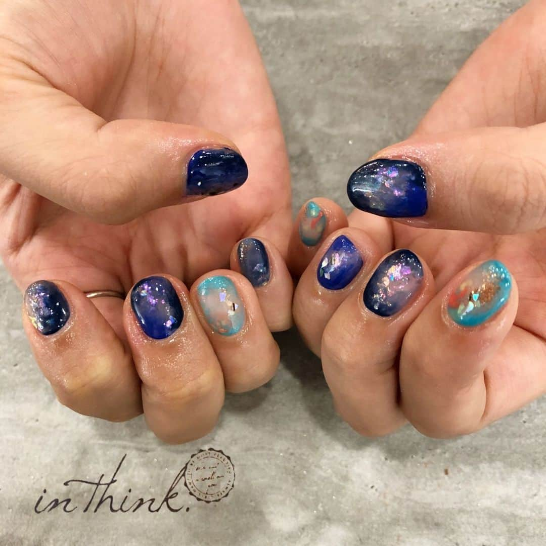 inthinkさんのインスタグラム写真 - (inthinkInstagram)「好きな映画のモチーフをネイルに🐋 . . @saa_xxx . #inthinknail #ssinthink#nail #nailart #nailist #nailsalon #ネイル #ネイルサロン #ネイルアート #gel #gelnail #instanail #naildesign」8月21日 11時12分 - inthink