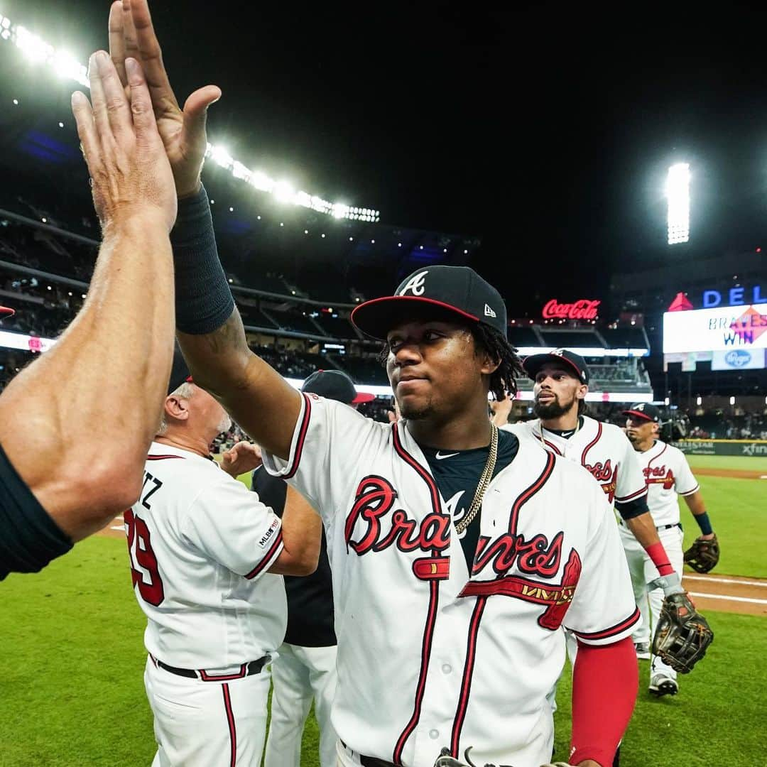 アトランタ・ブレーブスさんのインスタグラム写真 - (アトランタ・ブレーブスInstagram)「A W for the good guys. #ChopOn」8月21日 11時33分 - braves