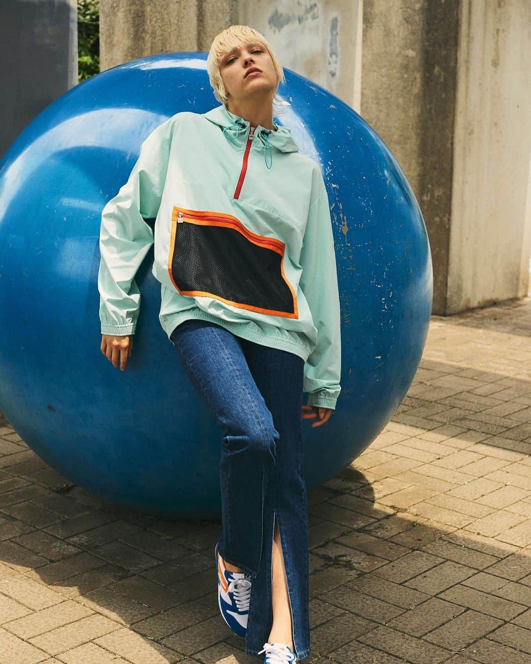 のインスタグラム：「2019 FALL NEW LOOK  Hoodie Jacket  プロテニスプレーヤーに着用実績のあるストレッチ性に優れたナイロン素材を採用したハーフジップフーディー。  詳しくはトップページ、リンクよりご覧いただけます。 https://www.goldwin.co.jp/ellesse/?category=heritage #ellesse #ellesseheritage #エレッセヘリテージ #2019fw #エレッセ #newlook#foodie #newlook #autumn」