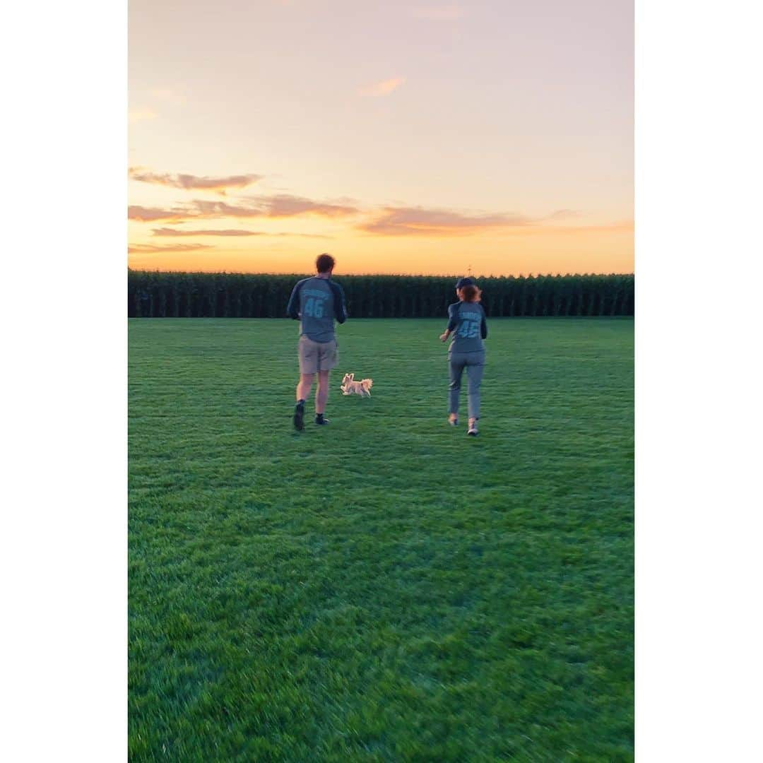 スーザン・サランドンさんのインスタグラム写真 - (スーザン・サランドンInstagram)「Last night. Field of Dreams 📸: @bryanknotbrian」8月21日 12時24分 - susansarandon