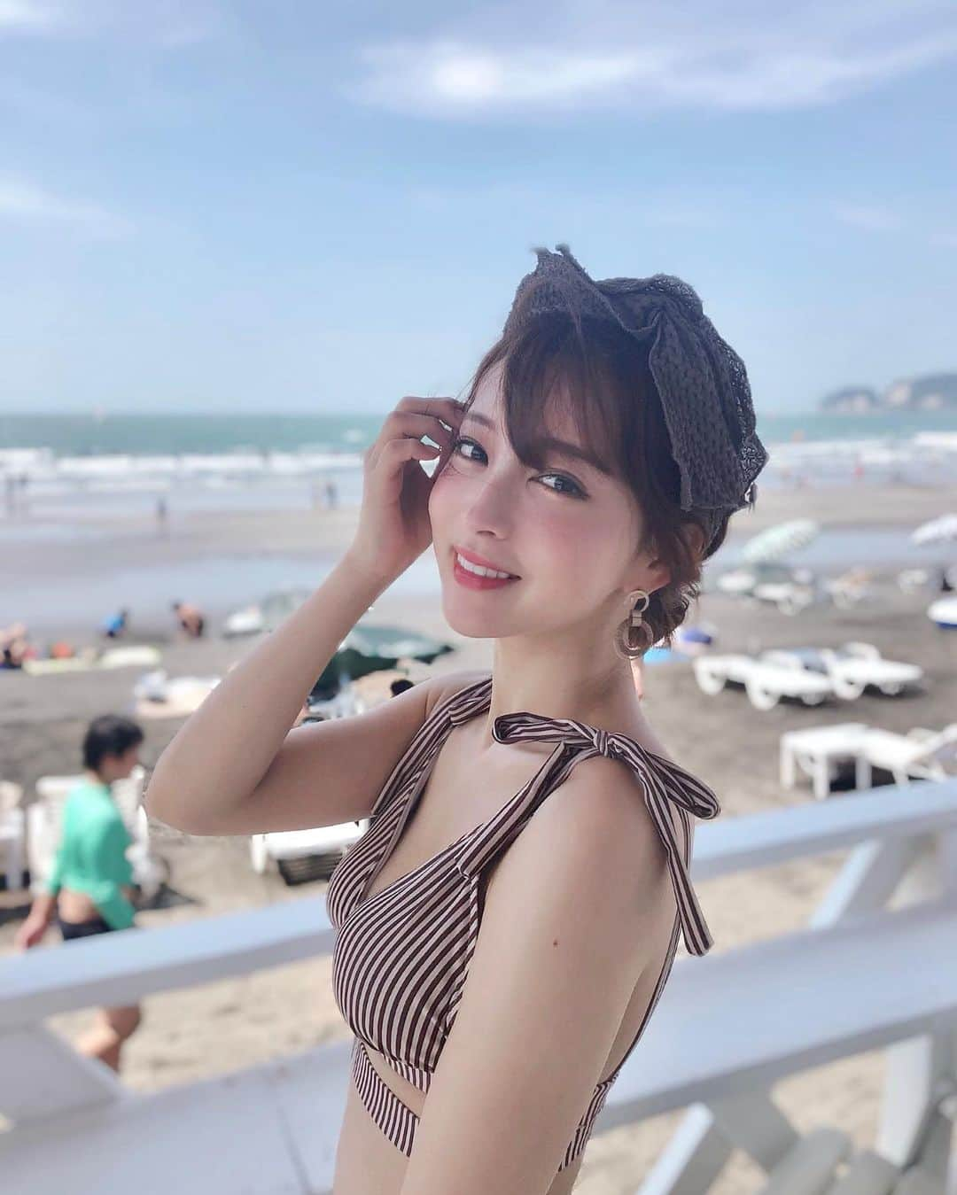 麻亜里さんのインスタグラム写真 - (麻亜里Instagram)「水着は#seadress  ヘアバンドとピアスは#anemone . #海 #鎌倉 #湘南 #由比ヶ浜 #材木座 #ビーチ」8月21日 12時31分 - maari.0108