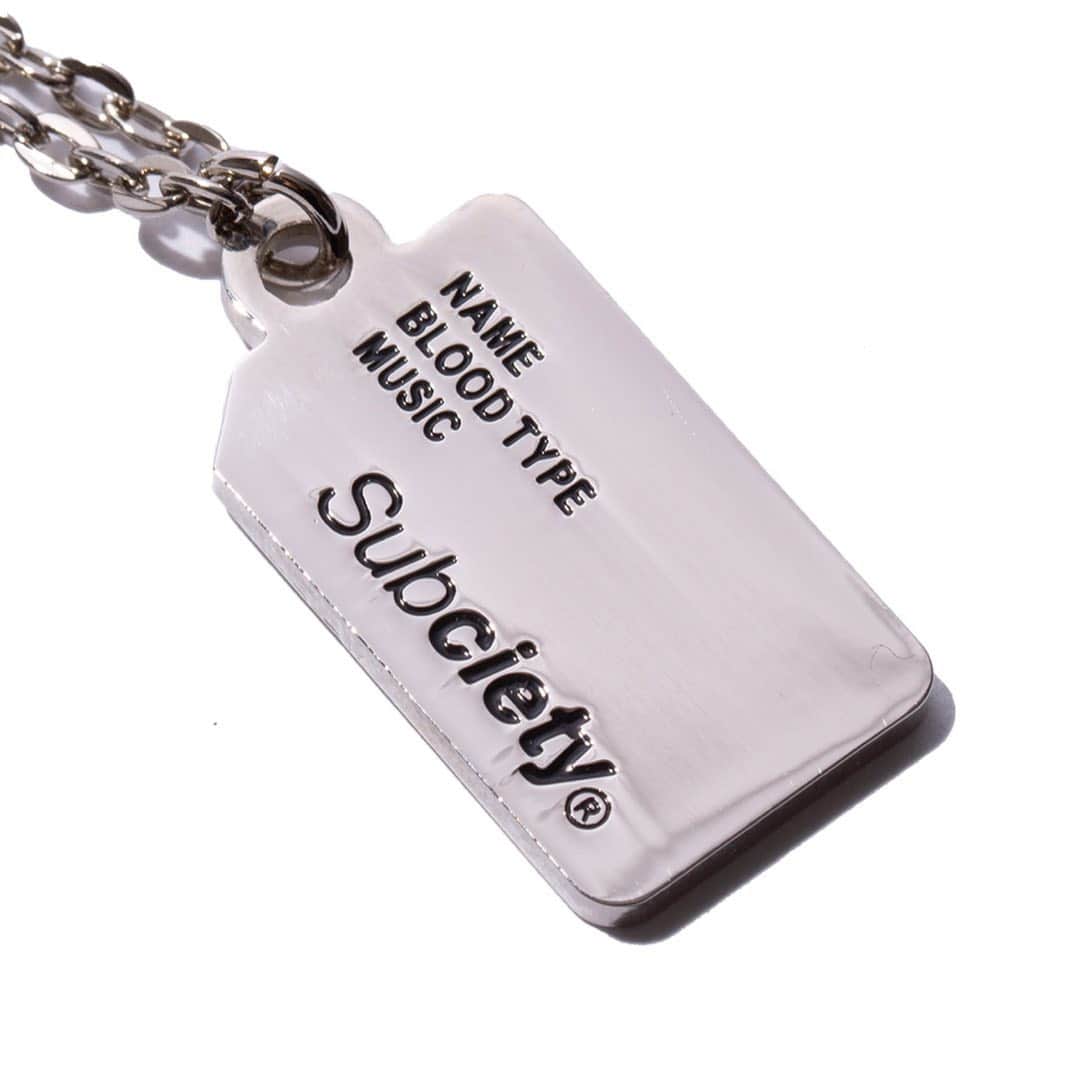 Subciety Subciety Officialさんのインスタグラム写真 - (Subciety Subciety OfficialInstagram)「SIMCARD NECKLACE 裏面にはID欄を記載し現代版ドックタグをイメージ #Subciety #aw #2019 #newarrivals」8月21日 18時51分 - subciety_official