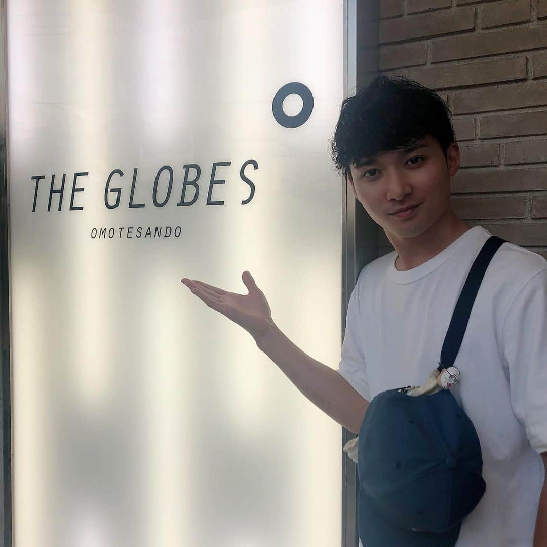 竹内寿さんのインスタグラム写真 - (竹内寿Instagram)「髪切りました。 夏だしさっぱりと。 いつもおしゃれにカットしてくれる#THEGLOBES さん。」8月21日 13時55分 - toshi.takeuchi