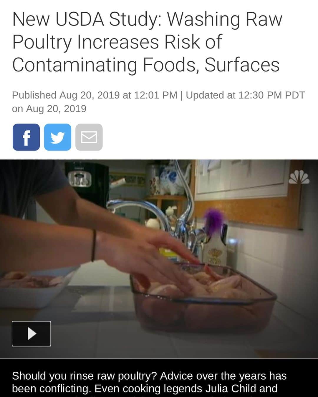 Simeon Pandaさんのインスタグラム写真 - (Simeon PandaInstagram)「Do you wash your meat/poultry before cooking? ⤵️ I know we’ve had this discussion before, but since the @usdagov has released a new warning today, I figured it would be a great time to have the conversation again. Tag a friend and discuss ⤵️」8月21日 13時57分 - simeonpanda