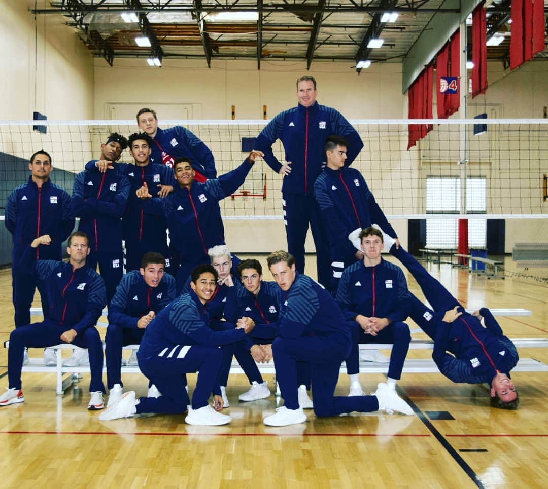 USA Volleyballさんのインスタグラム写真 - (USA VolleyballInstagram)「The U.S. Boys Youth National Team 🇺🇸 will get serious when it gets started at the FIVB U19 World Championship on Wednesday morning at 8a PT vs Dominican Republic 🇩🇴 in Tunisia.」8月21日 14時03分 - usavolleyball