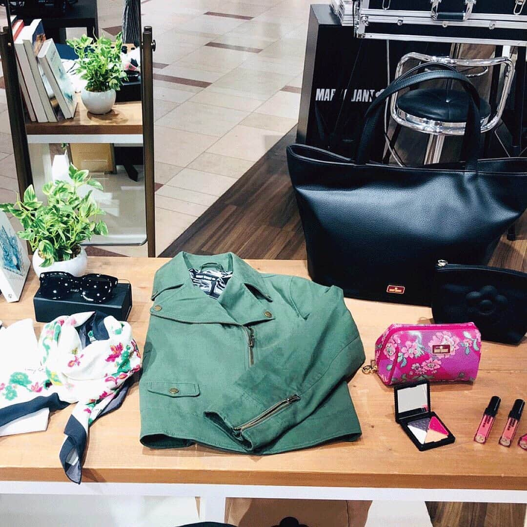 MARY QUANT officialさんのインスタグラム写真 - (MARY QUANT officialInstagram)「【そごう横浜店にて、ポップアップショップ開催中！】 - ポップアップショップでは“HYPER RETRO”をテーマにした秋の新色やファッションを展開。 メーク製品のタッチアップも行なっております。 8月26日（月）まで開催中。 - そごう横浜店3Fマリークヮントショップでは 季節のファッション&コスメアイテムを 沢山ご用意しております - お近くにお越しの際は、ぜひお立ち寄りくださいませ - #MARYQUANT #そごう横浜 #POPUPSHOP #HYPERRETRO #秋メイク #BEAUTY #NEWITEM #COSMETICS #秋のBeauty祭」8月21日 14時03分 - maryquant_official