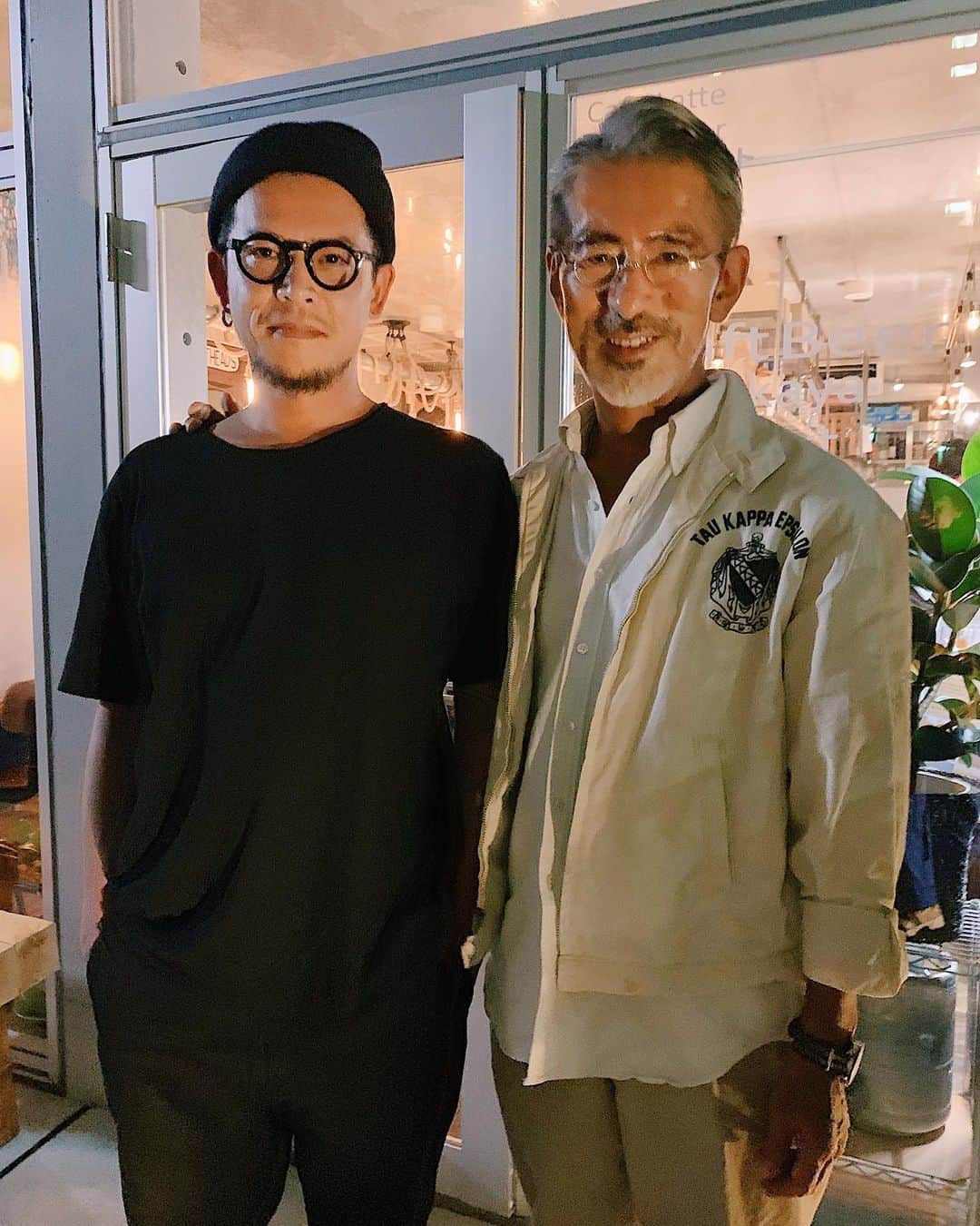 GLOBE SPECS_officialのグルメインスタ