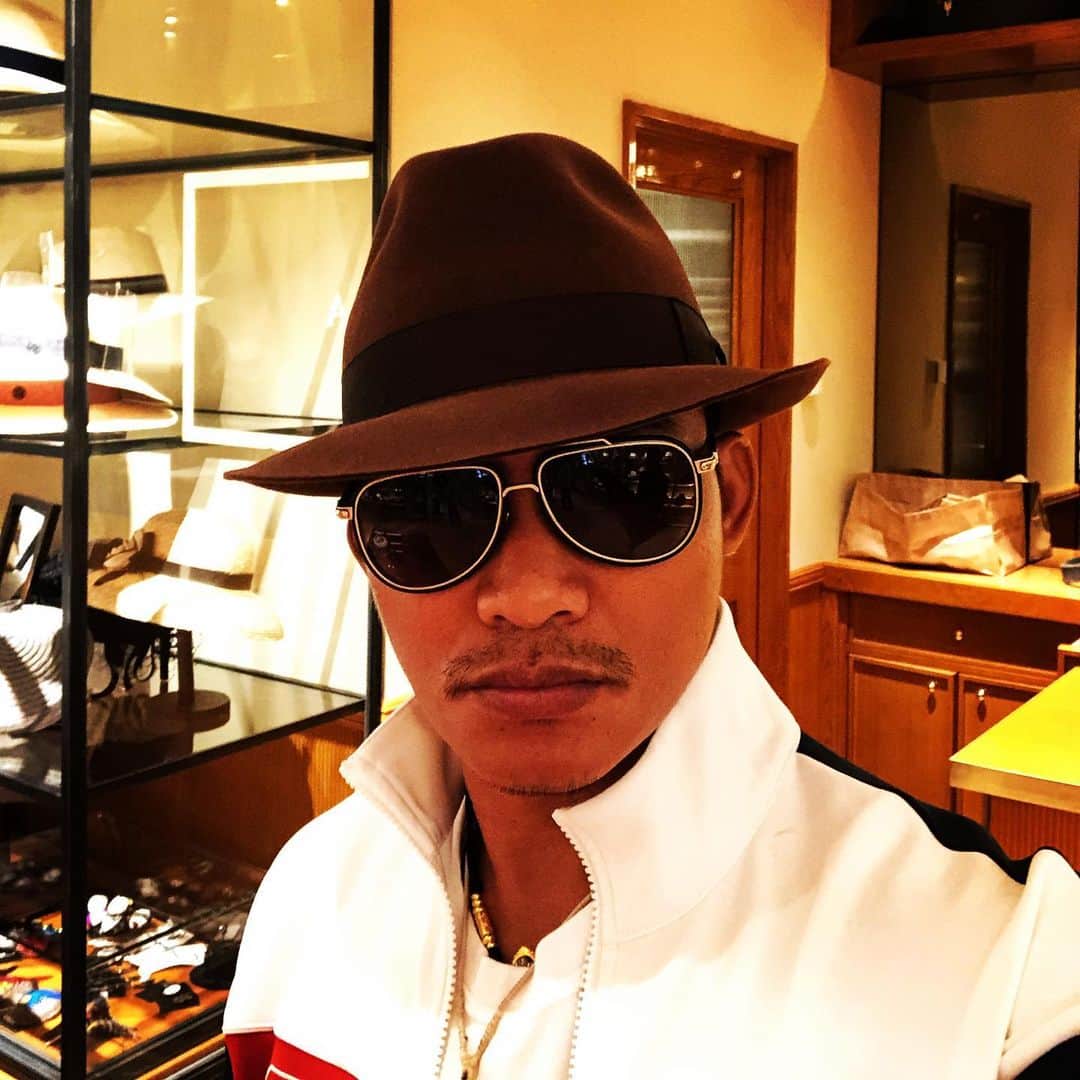 トニー・ジャーのインスタグラム：「Great day everyone!!!」