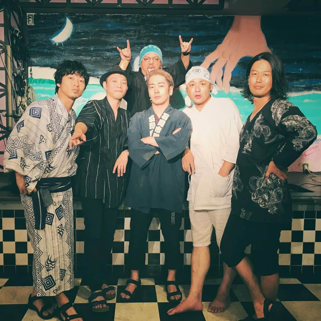 山田将司さんのインスタグラム写真 - (山田将司Instagram)「かなり過ぎたけど、8/13に阿佐ヶ谷Loft Aにて、178Rトークライブでした。 ひたすらただ呑みながら喋るだけ 笑 なかなか個性の強いメンバーばかりで、終始とっ散らかってて笑いも酒も止まらなかったよ 笑 10/9、178Rで水戸ライトハウスのライブも決まりました！ 是非遊びにきてね〜！！」8月21日 14時50分 - y.masashiii