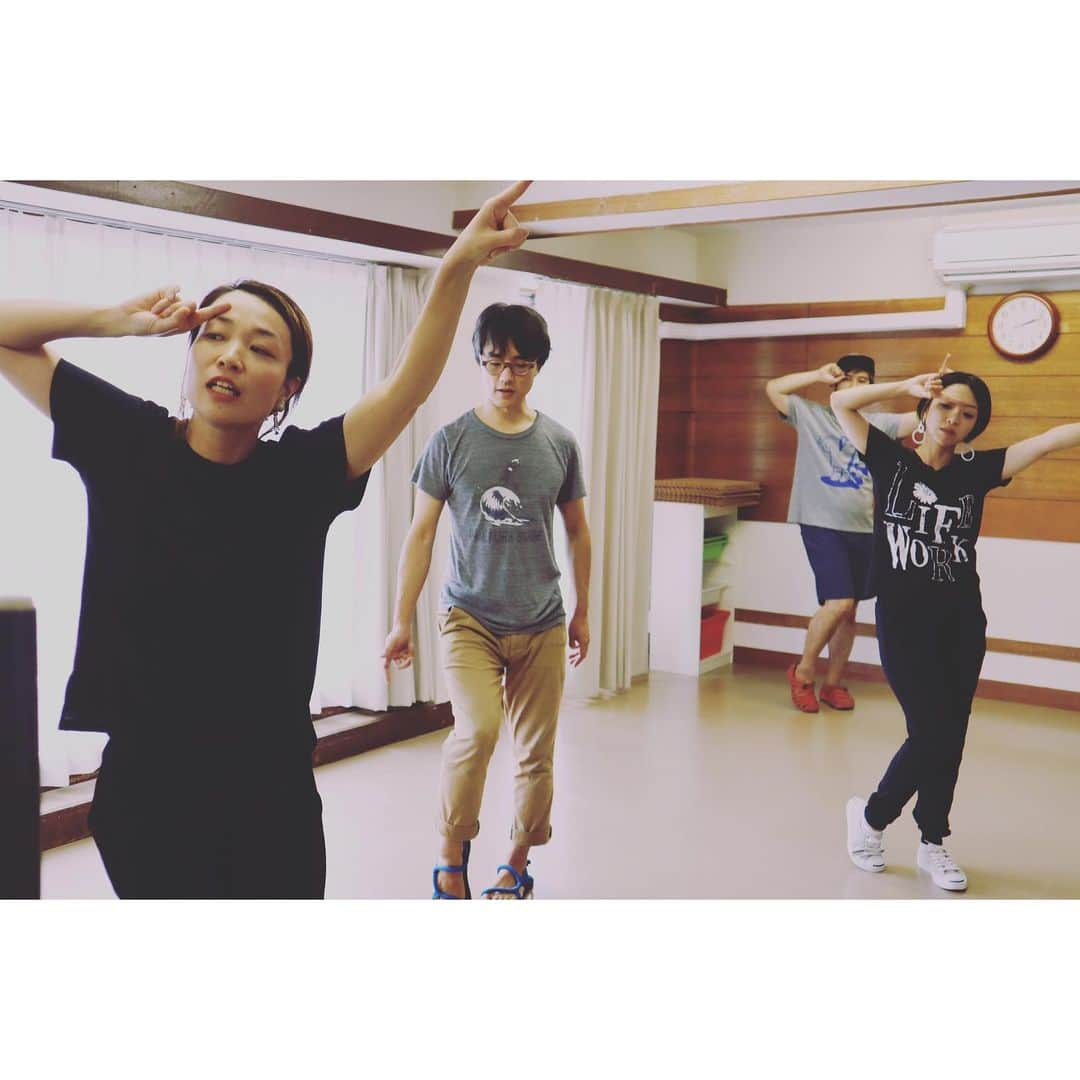 kainatsuさんのインスタグラム写真 - (kainatsuInstagram)「昨日のダンスレッスンの様子。笑  身体うごかすの大好きだからすごく楽しかったなー！ 同じ振付でも動きに個性が出まくるから面白い！」8月21日 16時04分 - natsugram_life