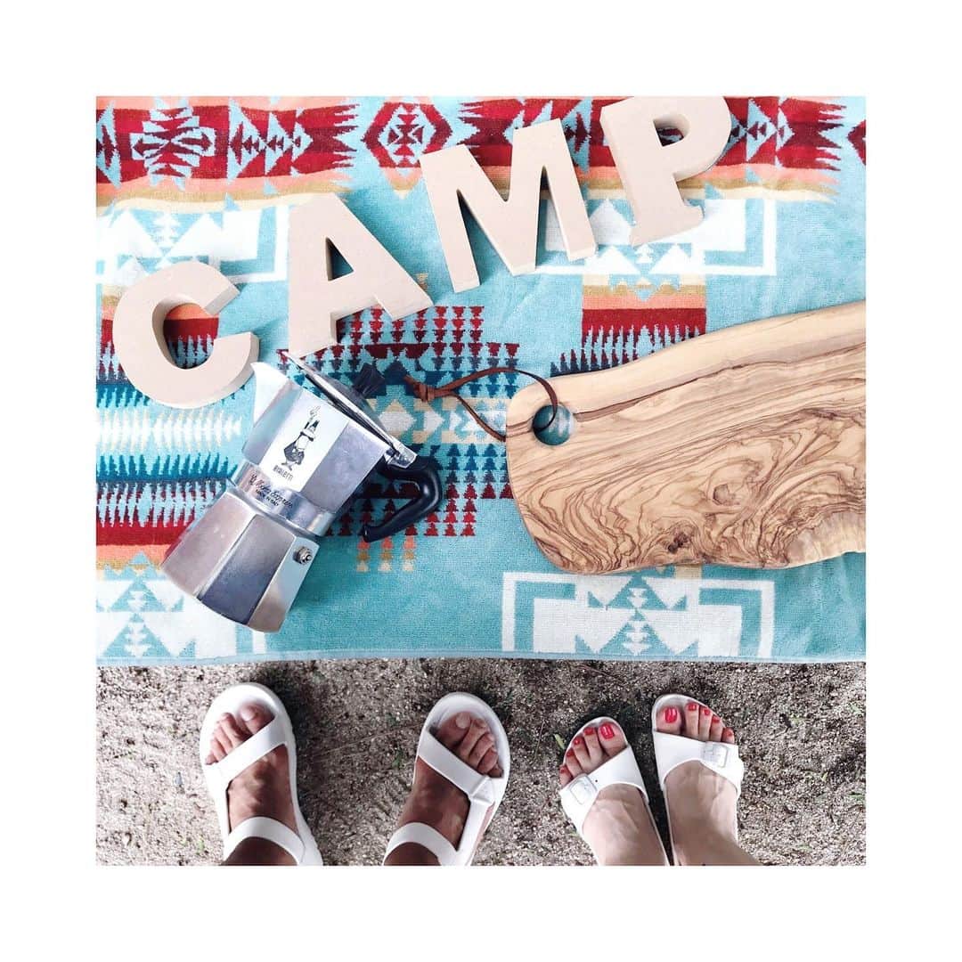 のインスタグラム：「. ダンナさんの夏休みスタート⛺️ #夏休み後半戦 #キャップ #湖 #川 #湖 #まずは湖 #camphack取材 #outputlifeのある生活 #ソトシル掲載希望」