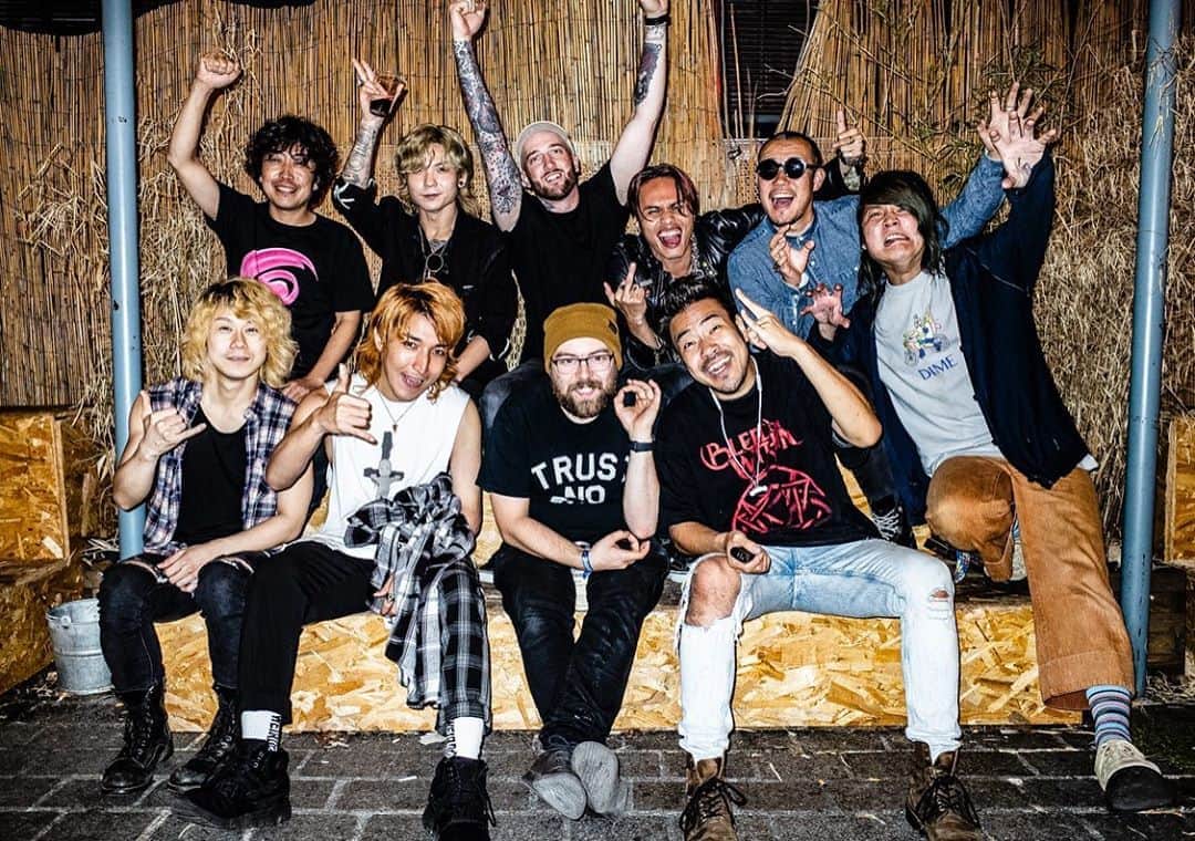 Tatsuya Amanoのインスタグラム：「UK / EURO tour is done🤘🏻🔥﻿ It was super fun tour!! I really want to come back sooooon. Thank you for your support🖤﻿ ﻿ ﻿ 無事に日本に帰国しました！﻿ 今回もたくさんの素晴らしい経験や、貴重な時間を過ごせました。そして最高に楽しかった〜♪ ﻿ 次は9月、また強くなったLiveを楽しみにしていてね😈」