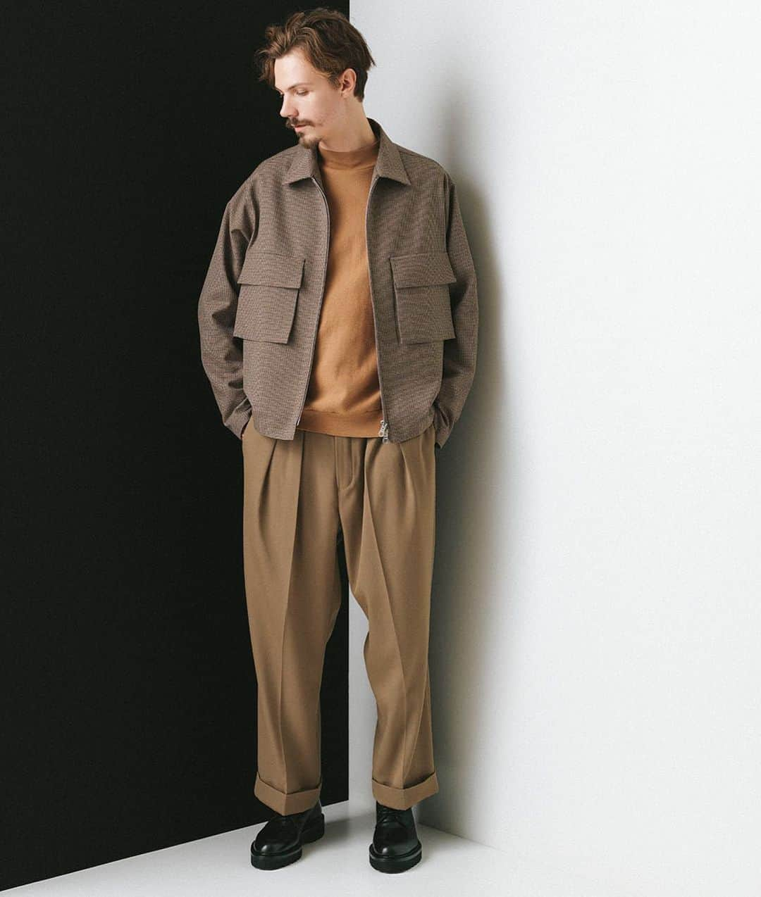 DRESSTERIOR_MEN_ドレステリアさんのインスタグラム写真 - (DRESSTERIOR_MEN_ドレステリアInstagram)「DRESSTERIOR 2019 AUTUMN & WINTER Collection  ブルゾン 086-57002　¥38,000（DRESSTERIOR）  _  #dressterior #ドレステリア #fashion #instafashion #menswear #mensstyle #fashionpost #gentsfashion #mensfashion #メンズファッション #メンズスタイル #HAVERSACK #ハバーサック #il mocassino #イルモカシーノ #ビットモカシン」8月21日 19時00分 - dressterior_men