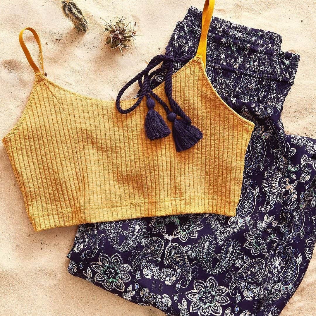 のインスタグラム：「* アクティブに動くなら、リブロングラインブラレットがおすすめ✨ * AERIEチルリブロングラインブラレット Style: 0785-2833 | Color: 713 2,990円(税抜) * #aeriejp #エアリー #ブラレット #ブラ #ブラトップ」