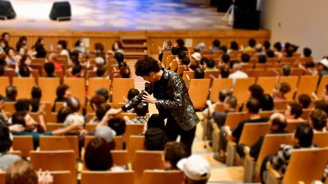 中澤卓也さんのインスタグラム写真 - (中澤卓也Instagram)「今日は北海道幕別町へ！今日も最高に楽しいステージでした、皆様に感謝です✨もっともっと北海道にお邪魔出来るように、これからも頑張ります！皆様、またお待ちしてます😁👍 #北海道幕別町 #コンサート #感謝 #もっと北海道に来たい #頑張ります #茜色の恋 #中澤卓也」8月21日 20時00分 - takuya_nakazawa.118