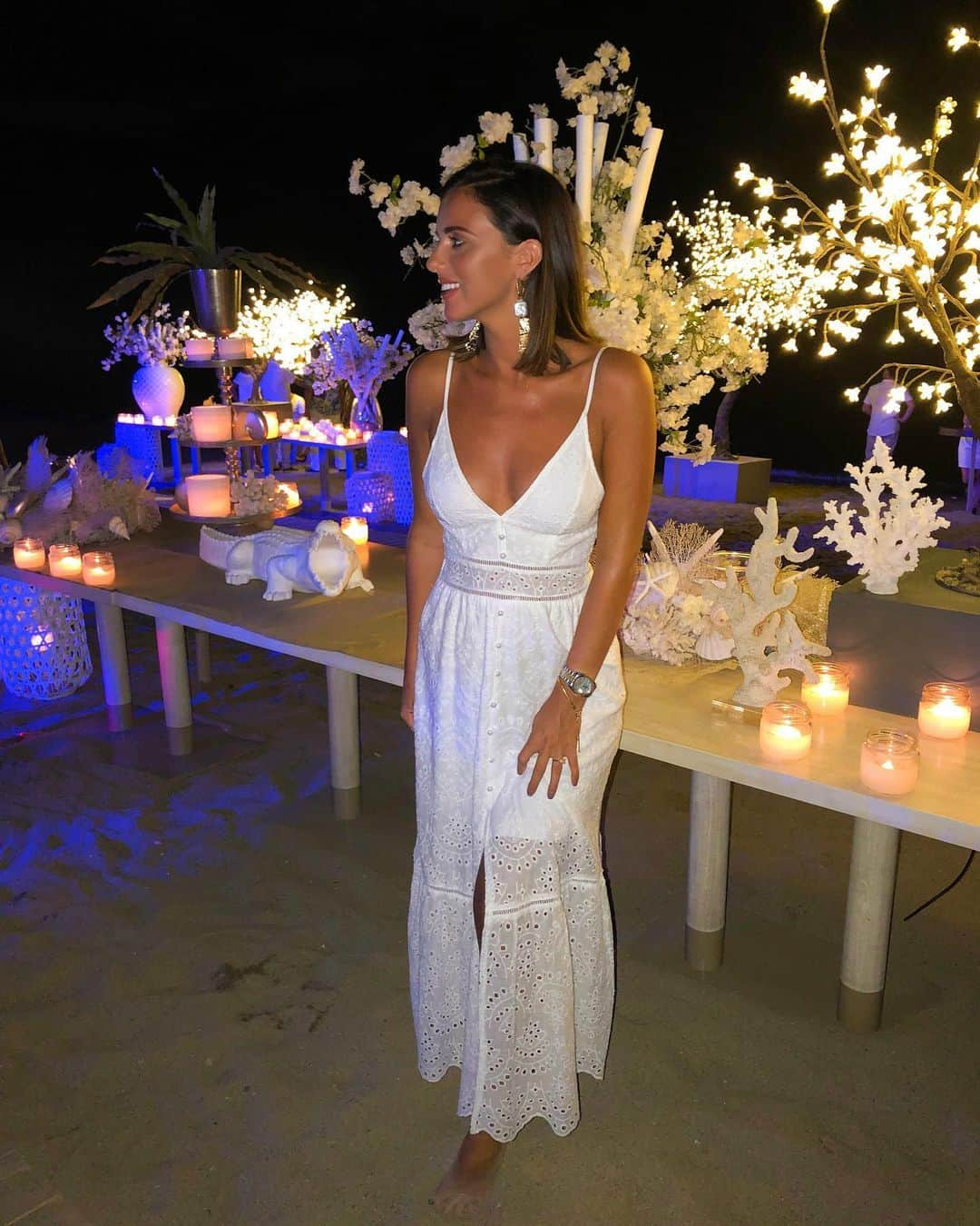 ルーシー・メックレンバーグさんのインスタグラム写真 - (ルーシー・メックレンバーグInstagram)「Did someone say white partyyyy 🙋🏻‍♀️🙌🏽💃🏻 Had the best holiday In Halkidiki 🥰☀️」8月21日 20時03分 - lucymeck1