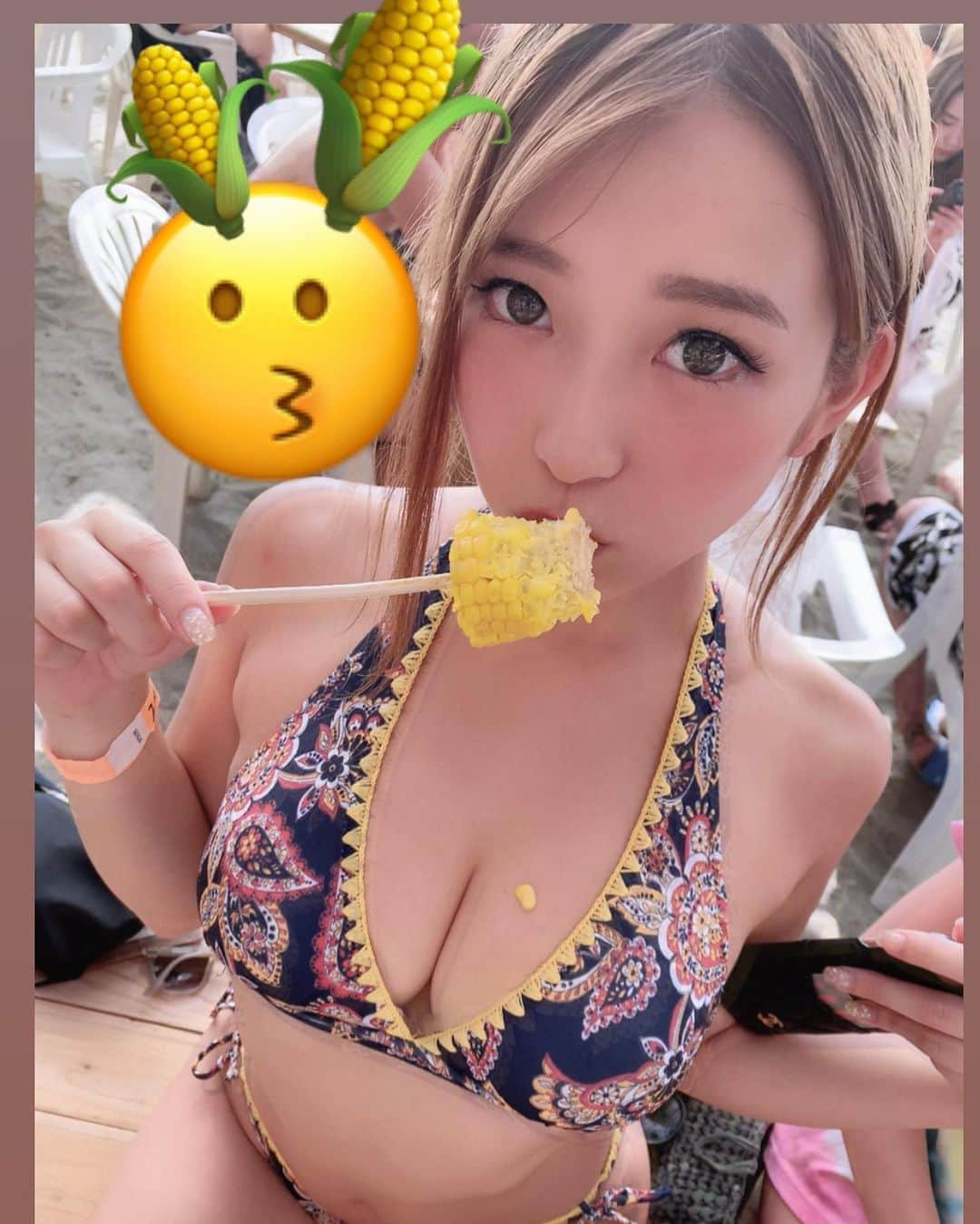 COCOさんのインスタグラム写真 - (COCOInstagram)「. …🤫♥️ わざとじゃないよッ！！！！ . . #sea #seascape #bikini #bikinigirls #japanesegirl #asiangirls #bbQ #逗子海岸 #逗子 #gravure #bikinibabe」8月21日 20時14分 - coco_coco000