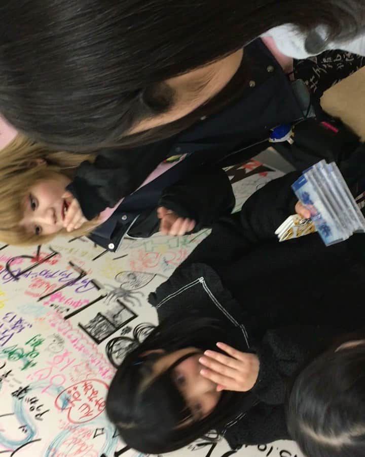 虹のコンキスタドールのインスタグラム