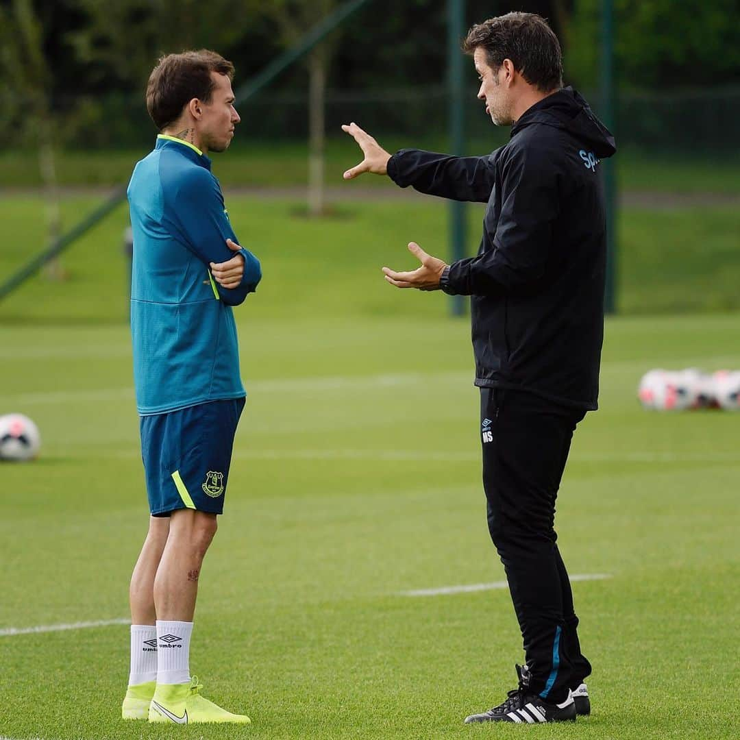 エヴァートンFCさんのインスタグラム写真 - (エヴァートンFCInstagram)「🔜 Friday night football! 🙌 • • • #everton #blues #toffees #training #coyb #nsno #astonvilla #avfc #friday #fnf #premierleague #pl」8月21日 20時20分 - everton