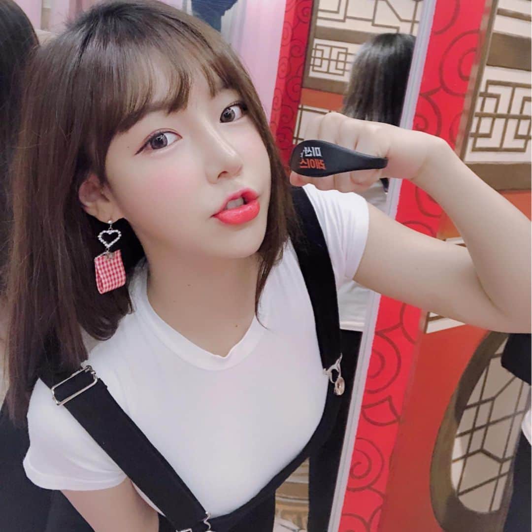 hyeriのインスタグラム：「인천핫플 미션레이스 갓다왔는데 핵잼! 더운날씨에 역시 실내놀이가짱이야👍 이색데이트하고 싶으신분들은 강추!!!❤️ 오랜만에 동심으로 돌아가서 놀다왔다 다성공하진못했지만..오기발동해서 다음엔 꼭 다성공한다👊  #미션레이스#인천가볼만한곳#인천핫플#인천핫플레이스#인천데이트#인천_미션레이스#인천#구월동#스키점프#농구#하늘자전거#미로거울#버티기#도둑찾기#등등」