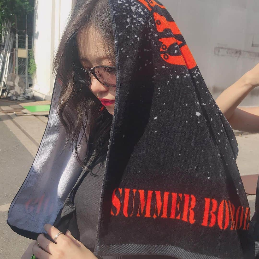 himeのインスタグラム：「#SUMMERBOMB 💣💥」