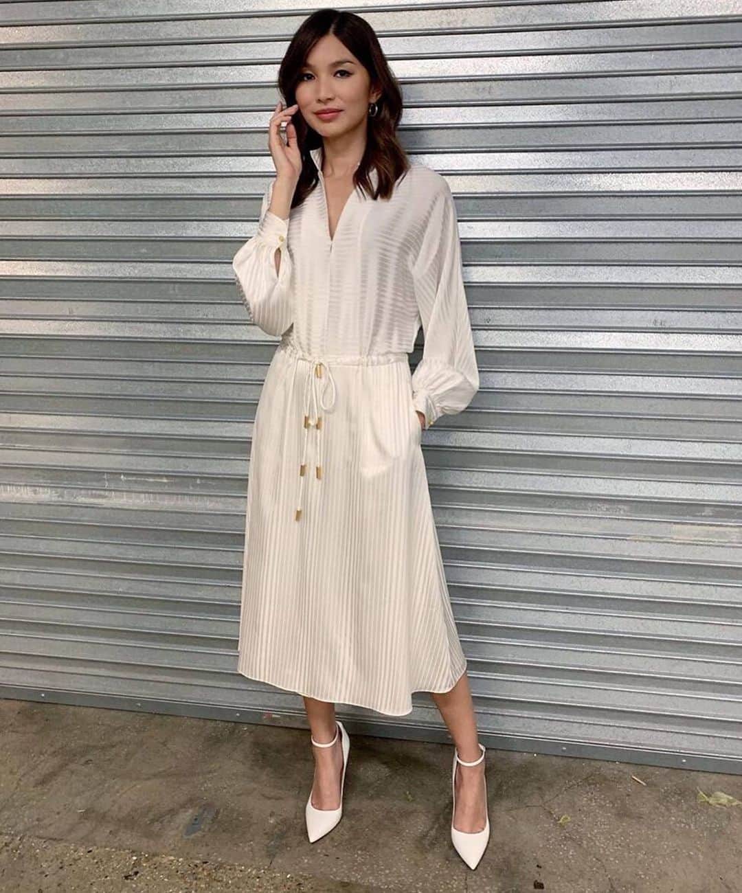 ルパートサンダーソンのインスタグラム：「#RSWomen | @Gemma_Chan wears our classic balance pumps | Thank you @rebeccacorbinmurray | #AsSeenOn #GemmaChan #RupertSanderson #PerfectPumps」